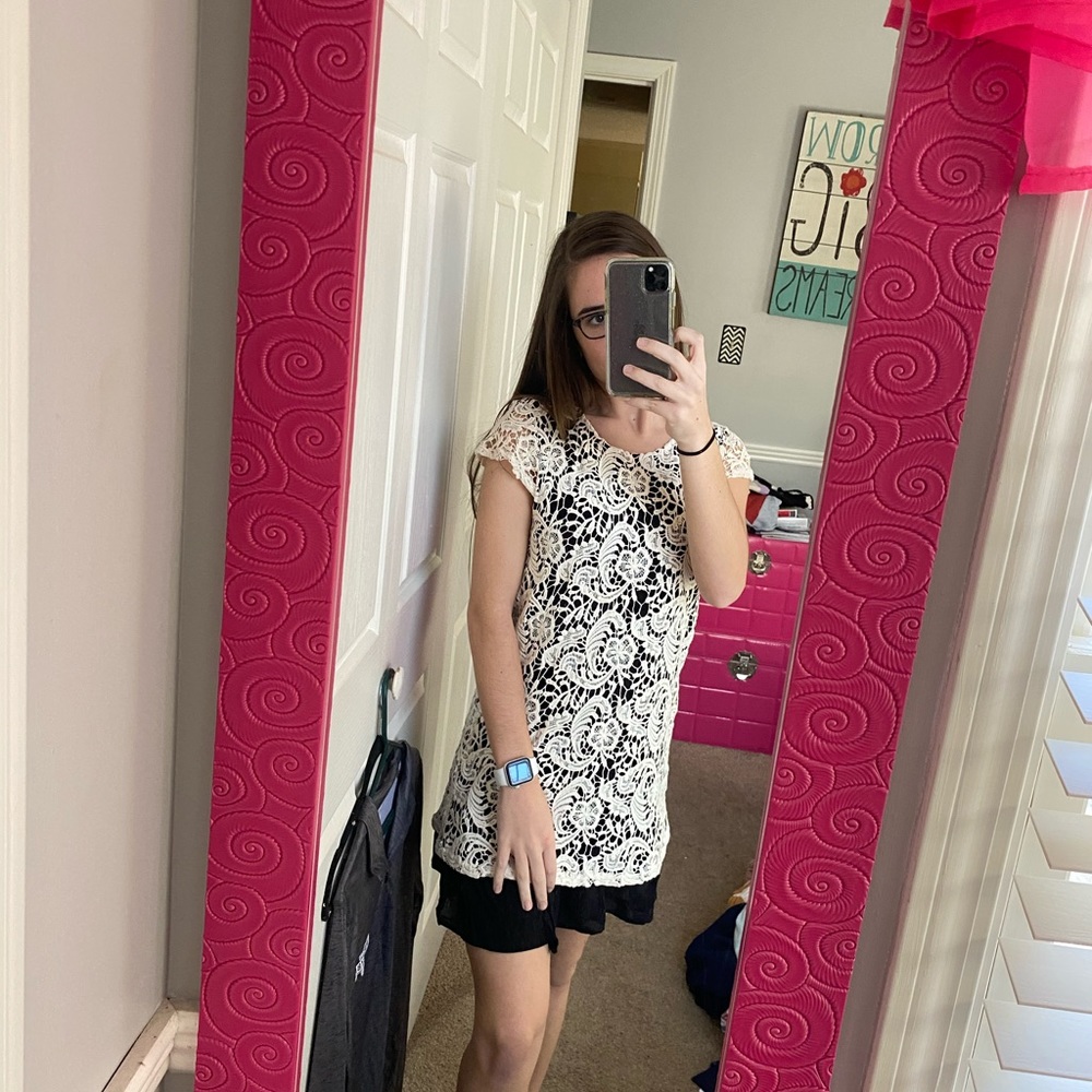 detailed lace dress